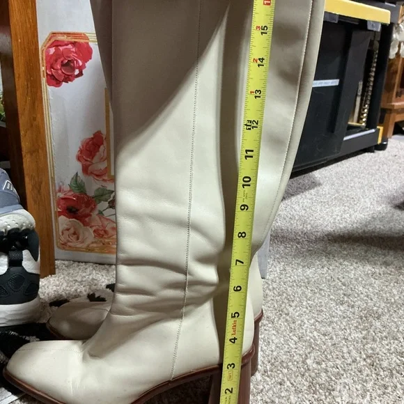 ALOHAS Cream Heeled Boots - Picture 4 of 10